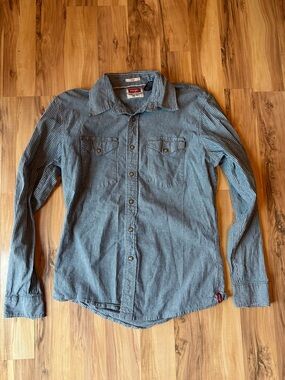 Wrangler Men’s Blue Pinstripe Casual Button-Down Shirt